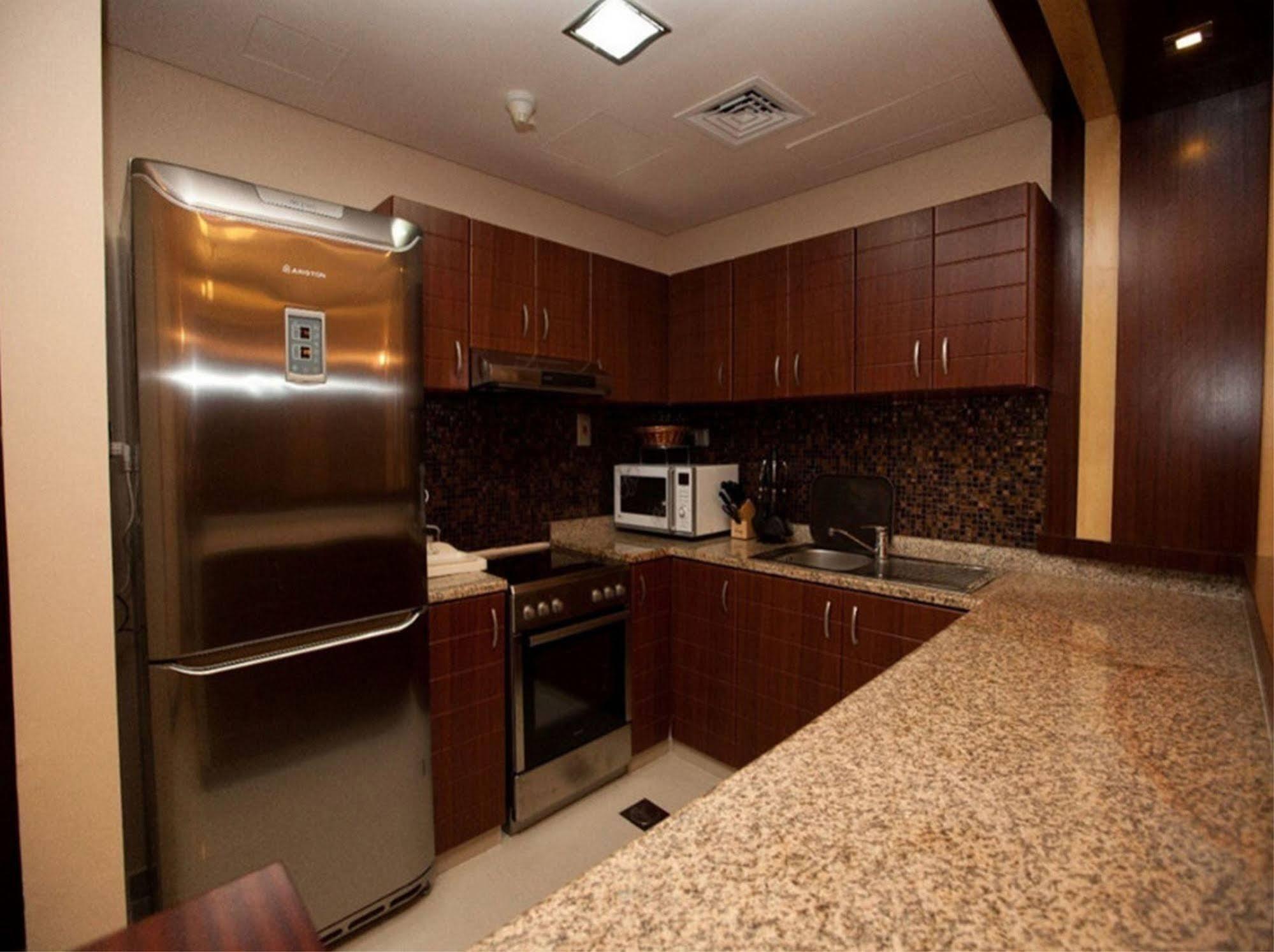 Xclusive Maples Aparthotel 3*