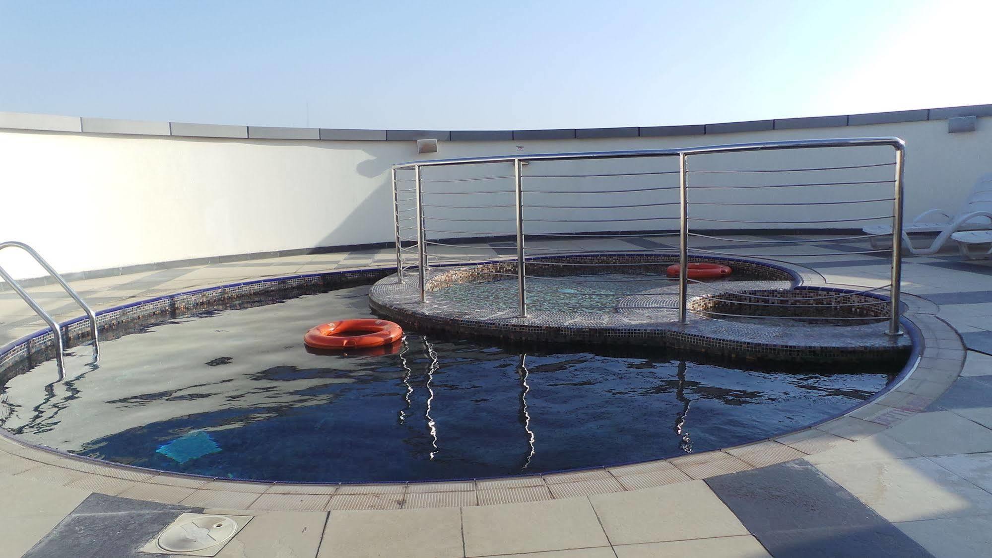 Aparthotel Xclusive Maples Dubai
