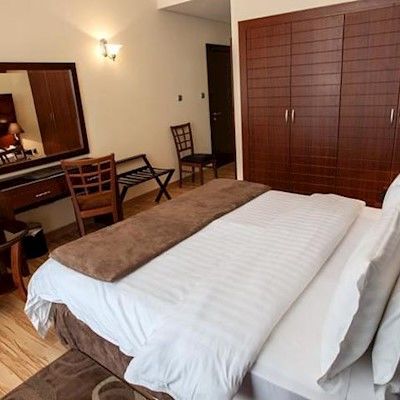 Xclusive Maples Aparthotel 3*